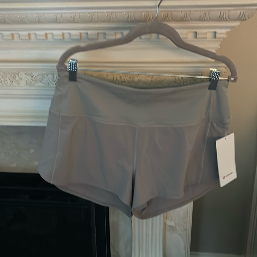 Lululemon speed  up HR Short 2.5 lined